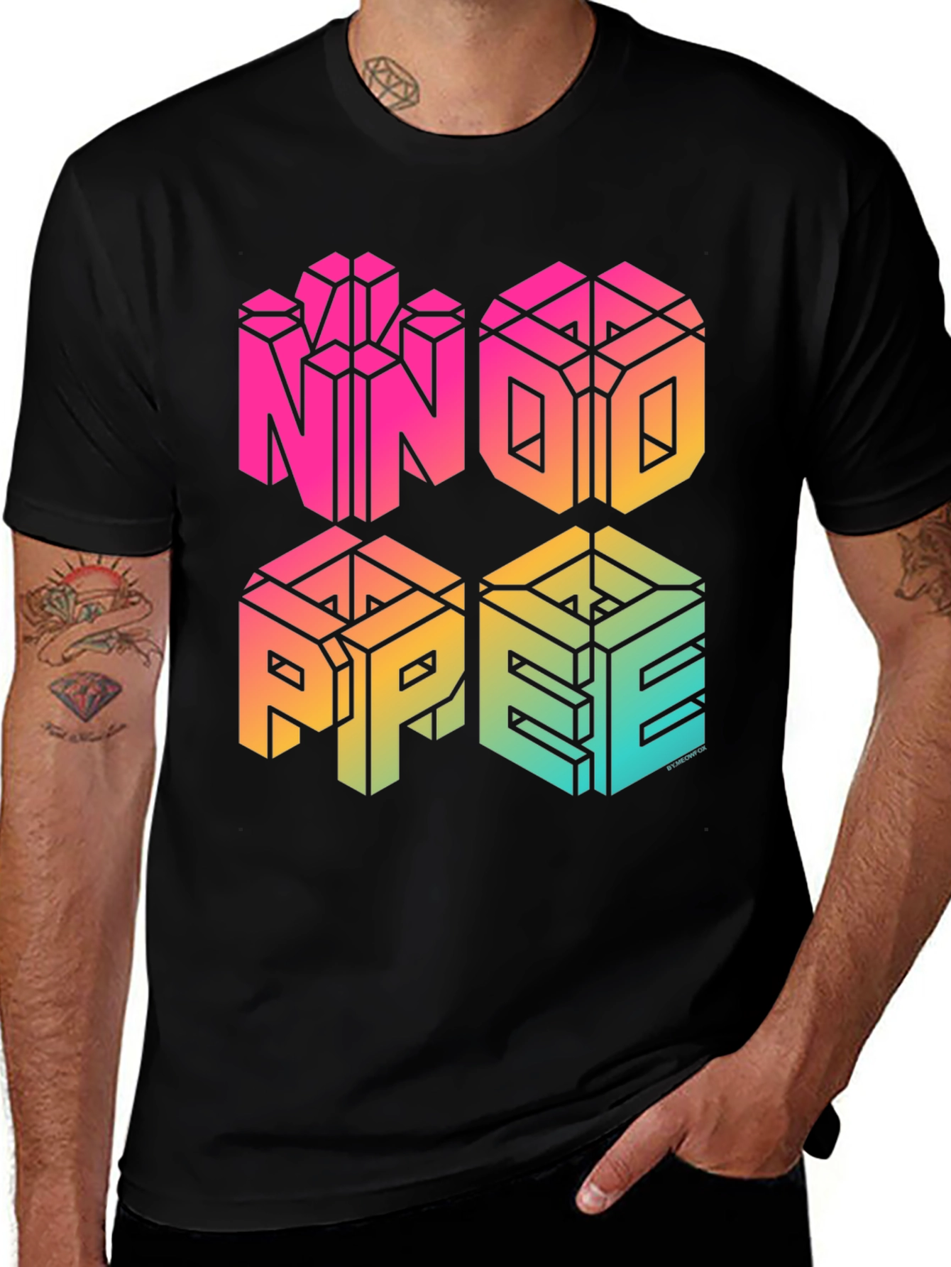 NNNO PPEE Graphic T-Shirt - Bold & Vibrant Design