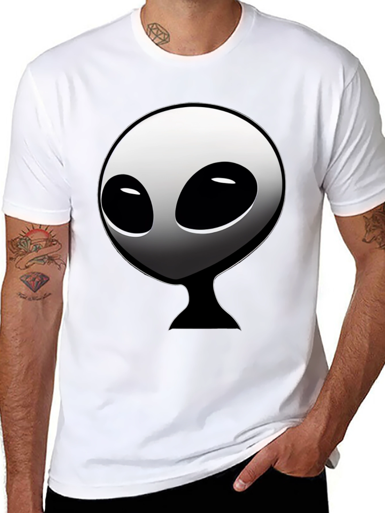 Alien Graphic Tee - Black Crew Neck T-Shirt