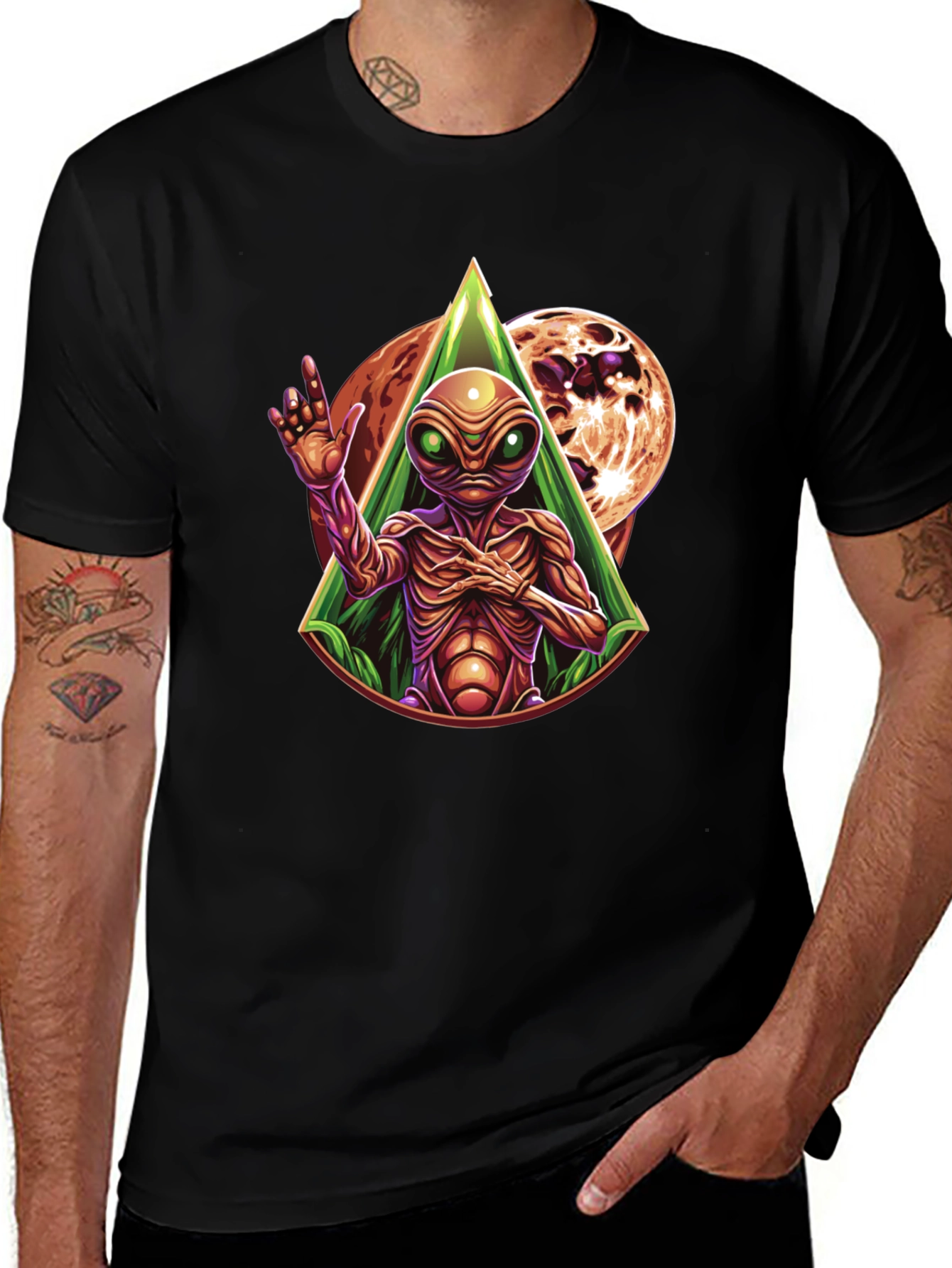 Alien T-Shirt - Sci-Fi Graphic Tee
