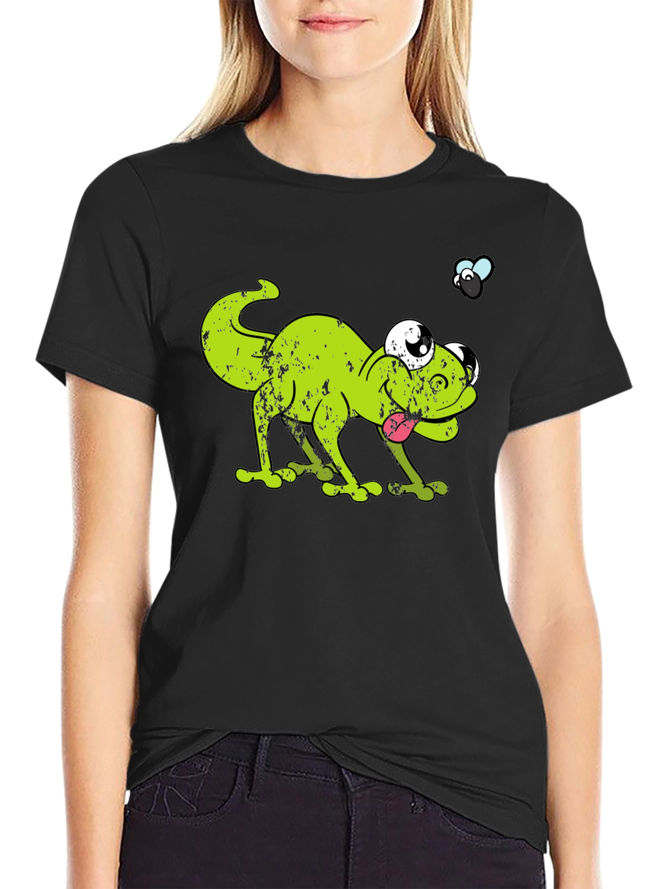 Funny Lizard Chasing Fly Graphic T-Shirt