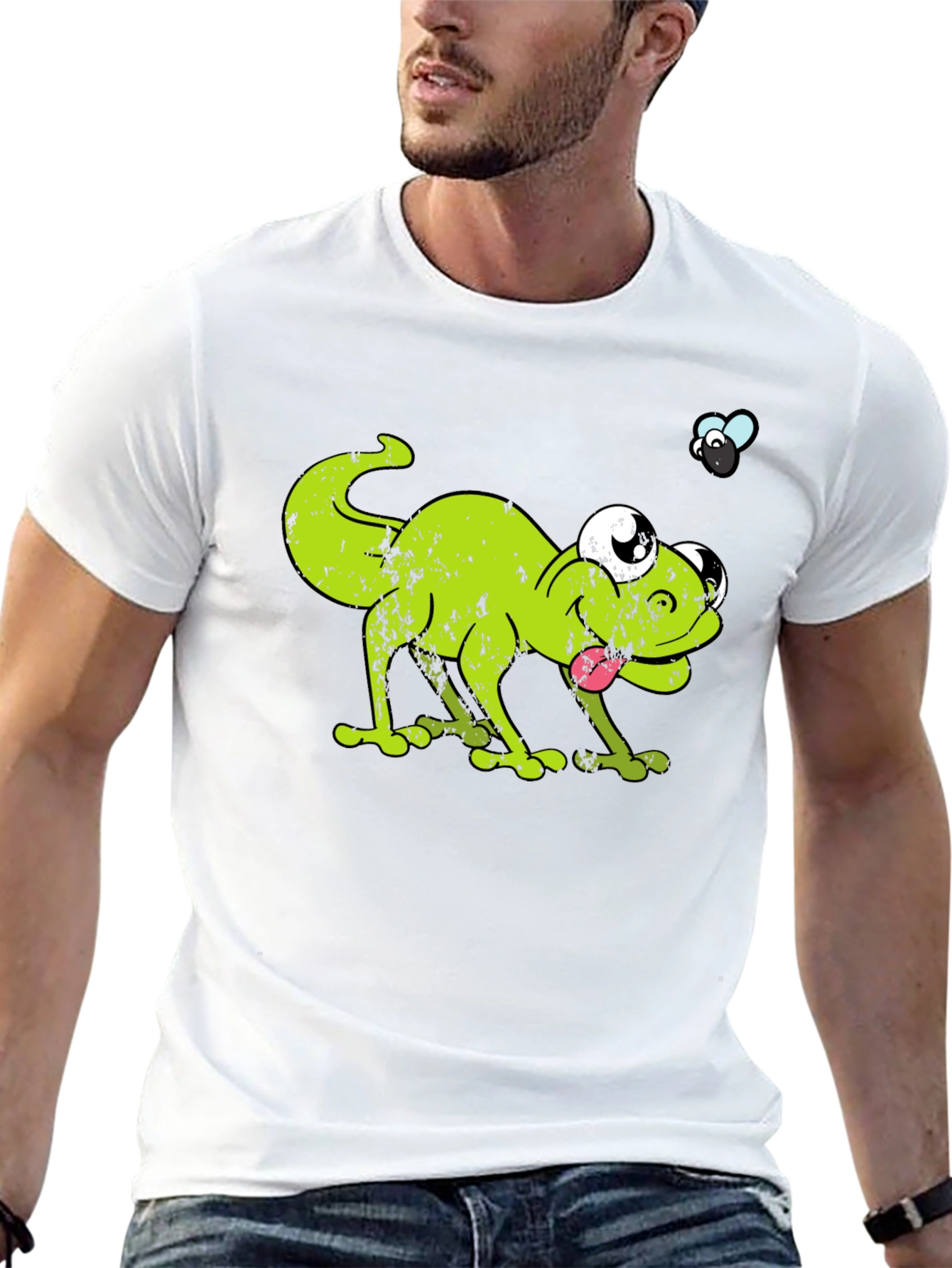 Funny Lizard Chasing Fly Graphic T-Shirt