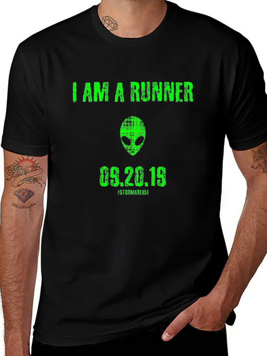 I Am A Runner Alien Graphic T-Shirt
