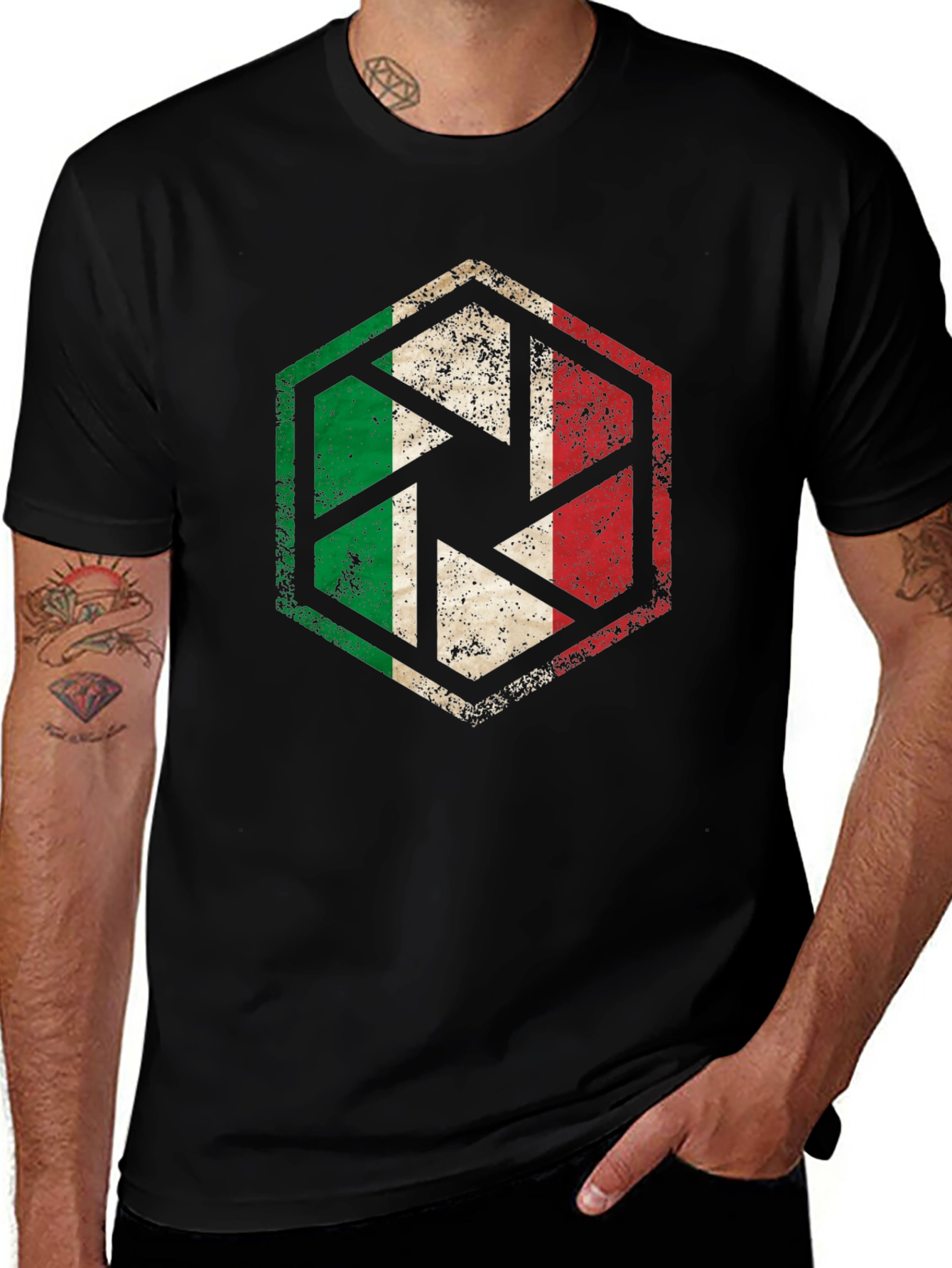 Italy Flag Camera Aperture Graphic T-Shirt