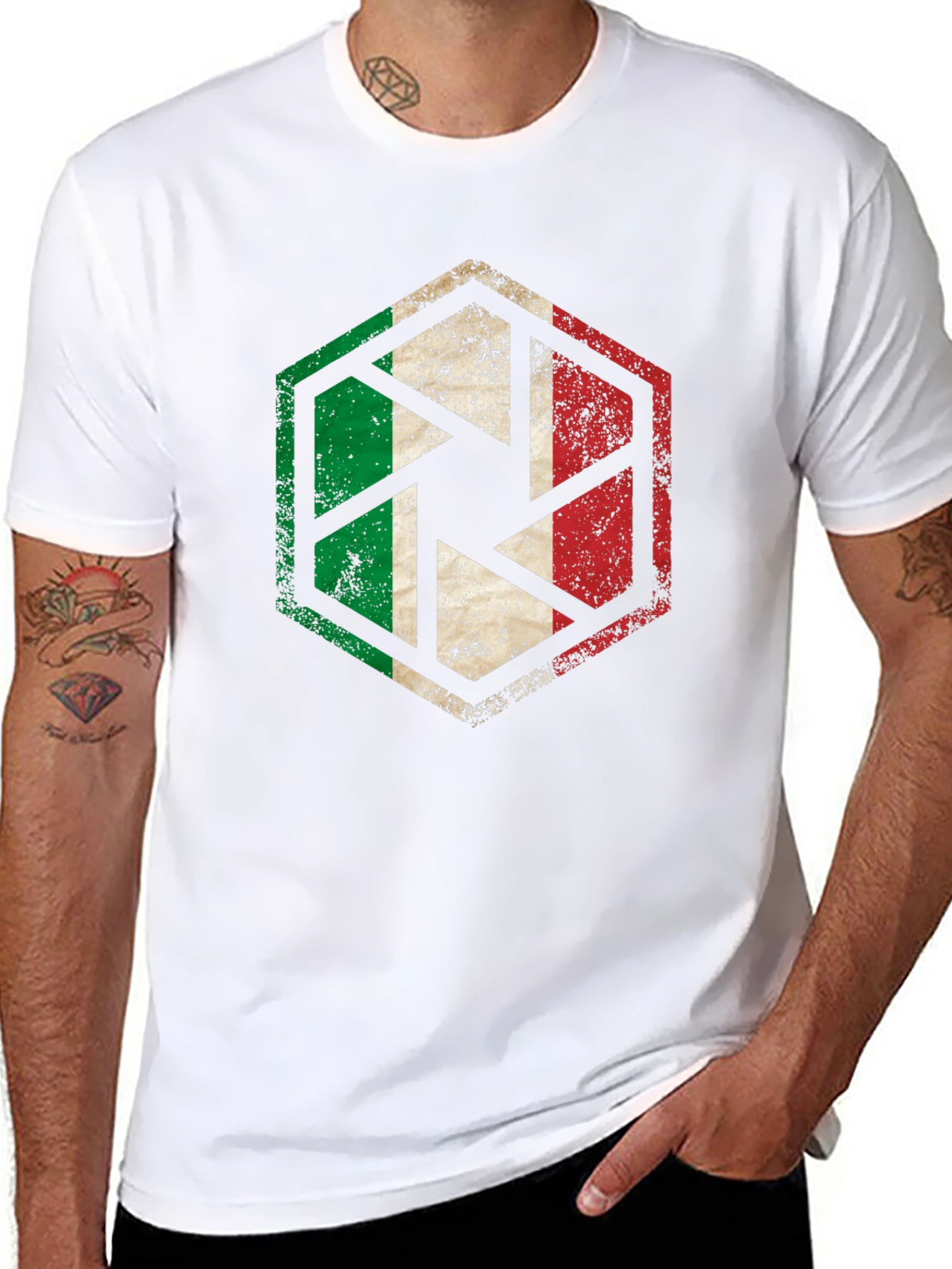 Italy Flag Camera Aperture Graphic T-Shirt