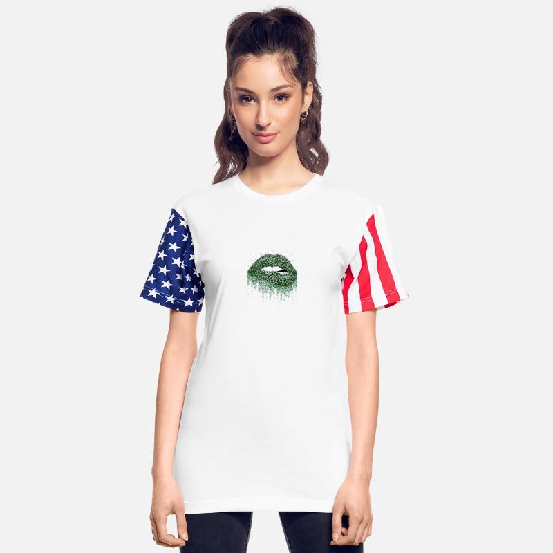 Kiss Me I m Irish Leopard Lips Clover