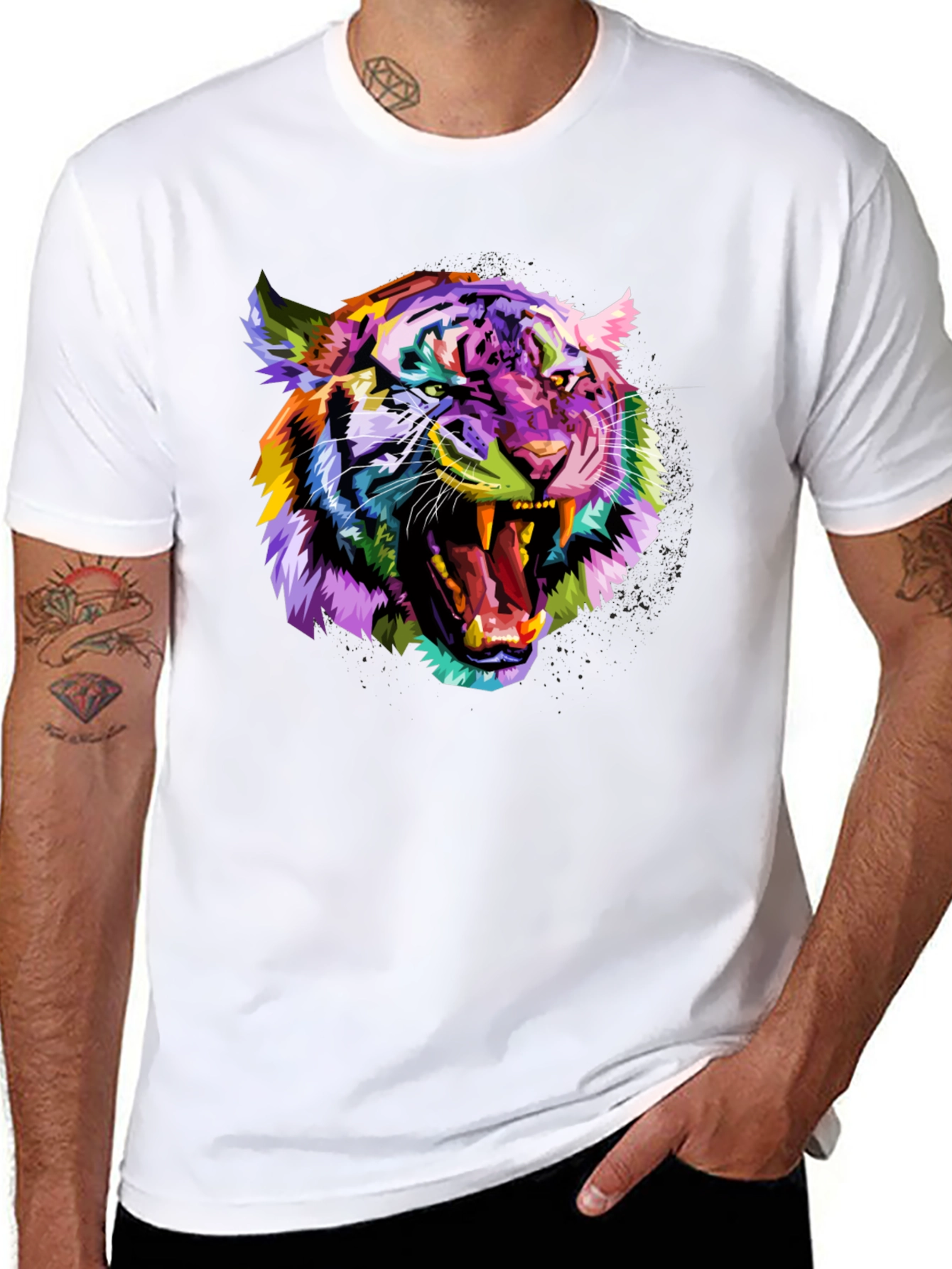 Vibrant Tiger Graphic Tee - Bold Mens T-Shirt