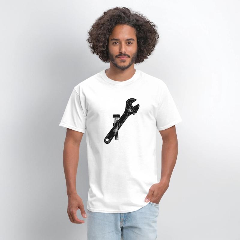 Mechanic logo with nut and bolt