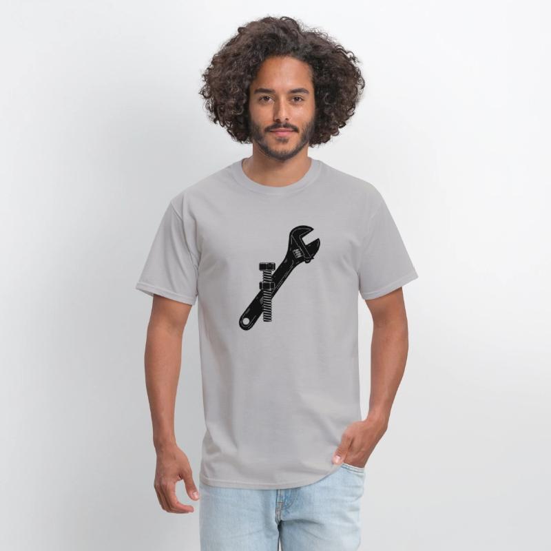 Mechanic logo with nut and bolt