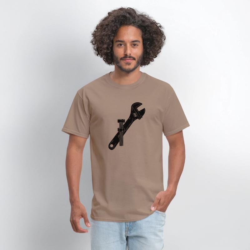 Mechanic logo with nut and bolt