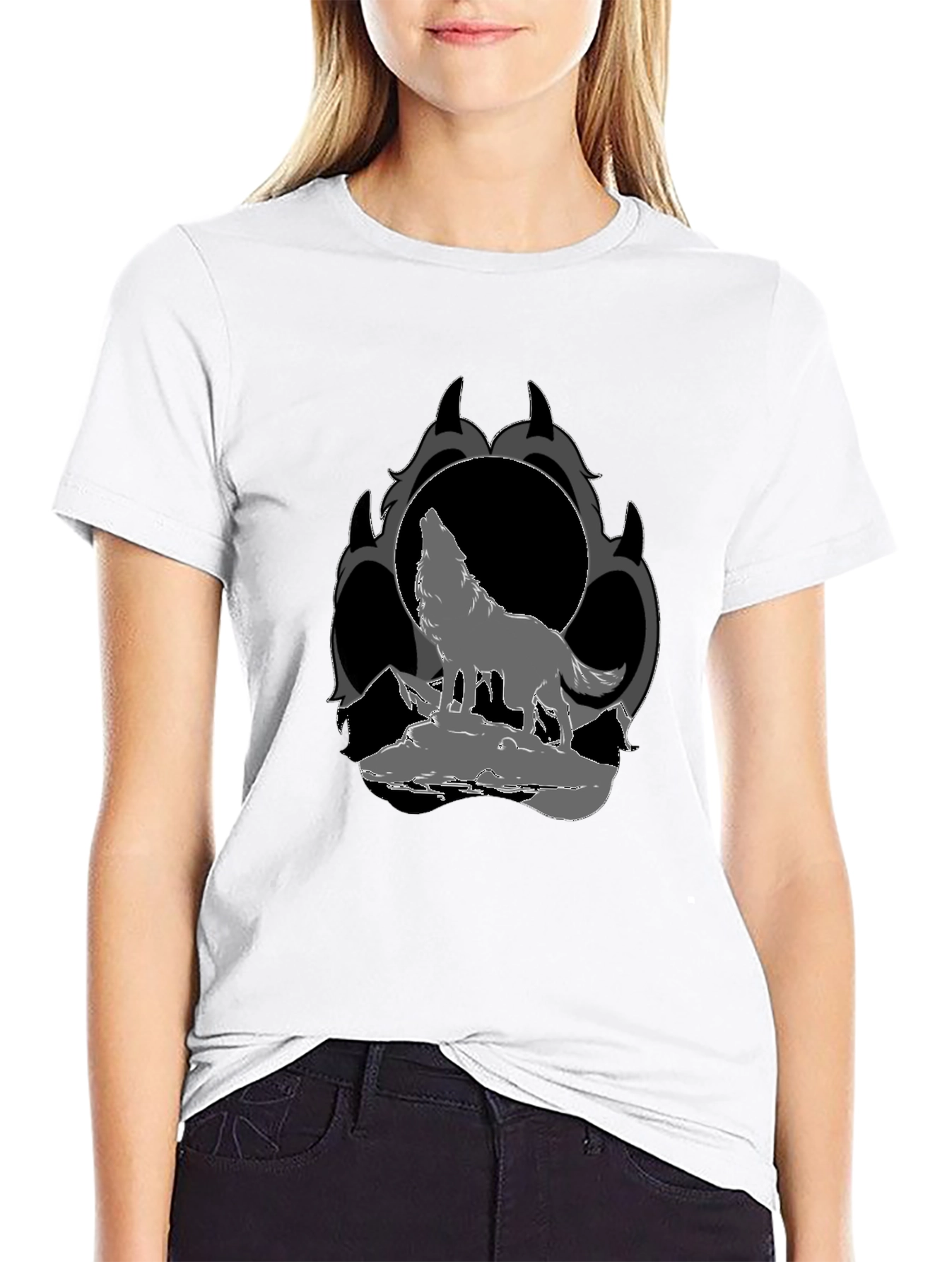 Wolf Howling at Moon Graphic T-Shirt