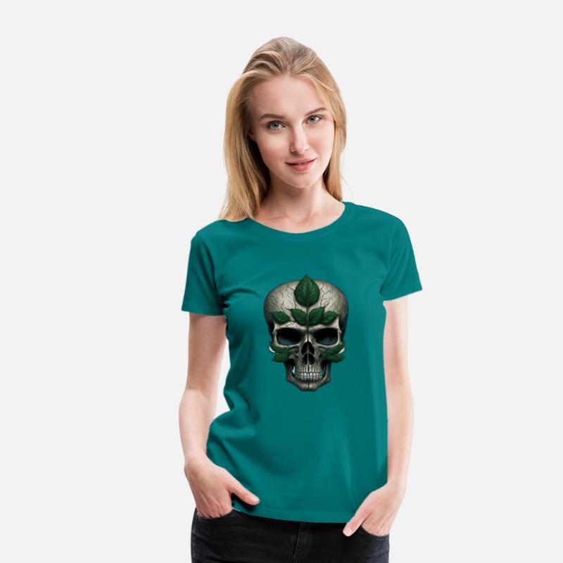 skull with a four-leaf clover in the center T-shir