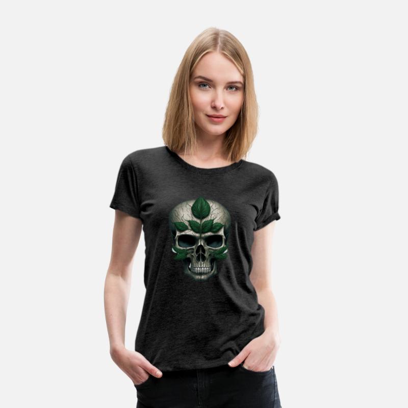 skull with a four-leaf clover in the center T-shir